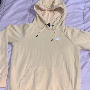 Women’s Nike hoodie!!